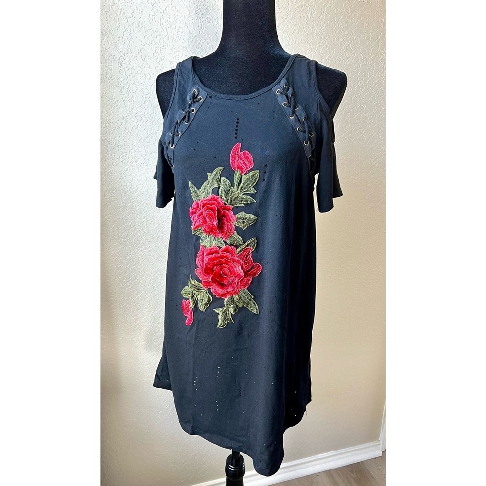 Destroyed cold shoulder dress